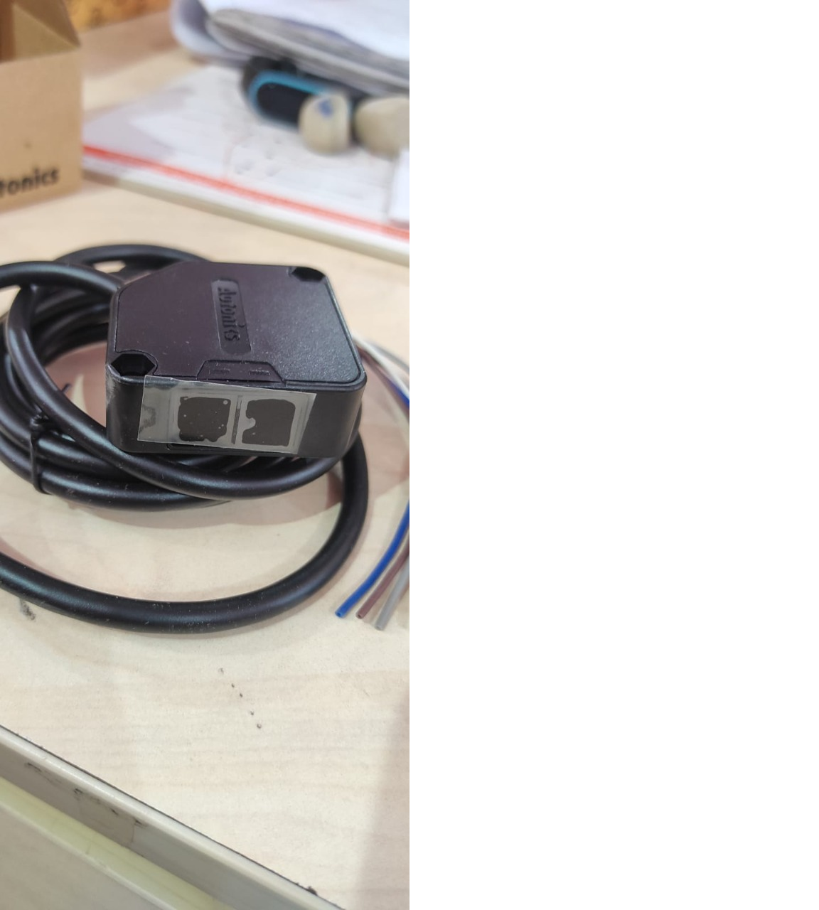 BEN Series : Universal AC/DC Photoelectric Sensors - Image 2